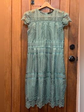White House Black Market Lace/ Crochet Overlay Cap-Sleeve Dress in Pale Teal